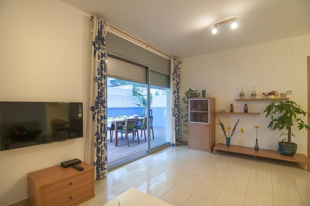 Hola! - Sitges By The Beach ภายนอก รูปภาพ