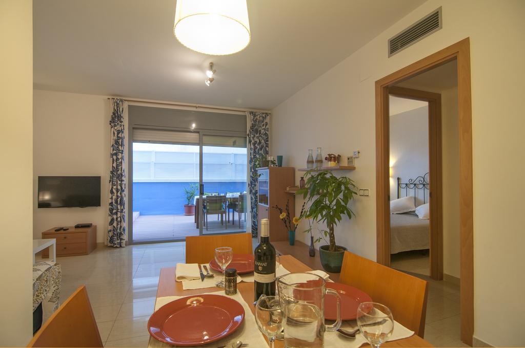 Hola! - Sitges By The Beach ภายนอก รูปภาพ